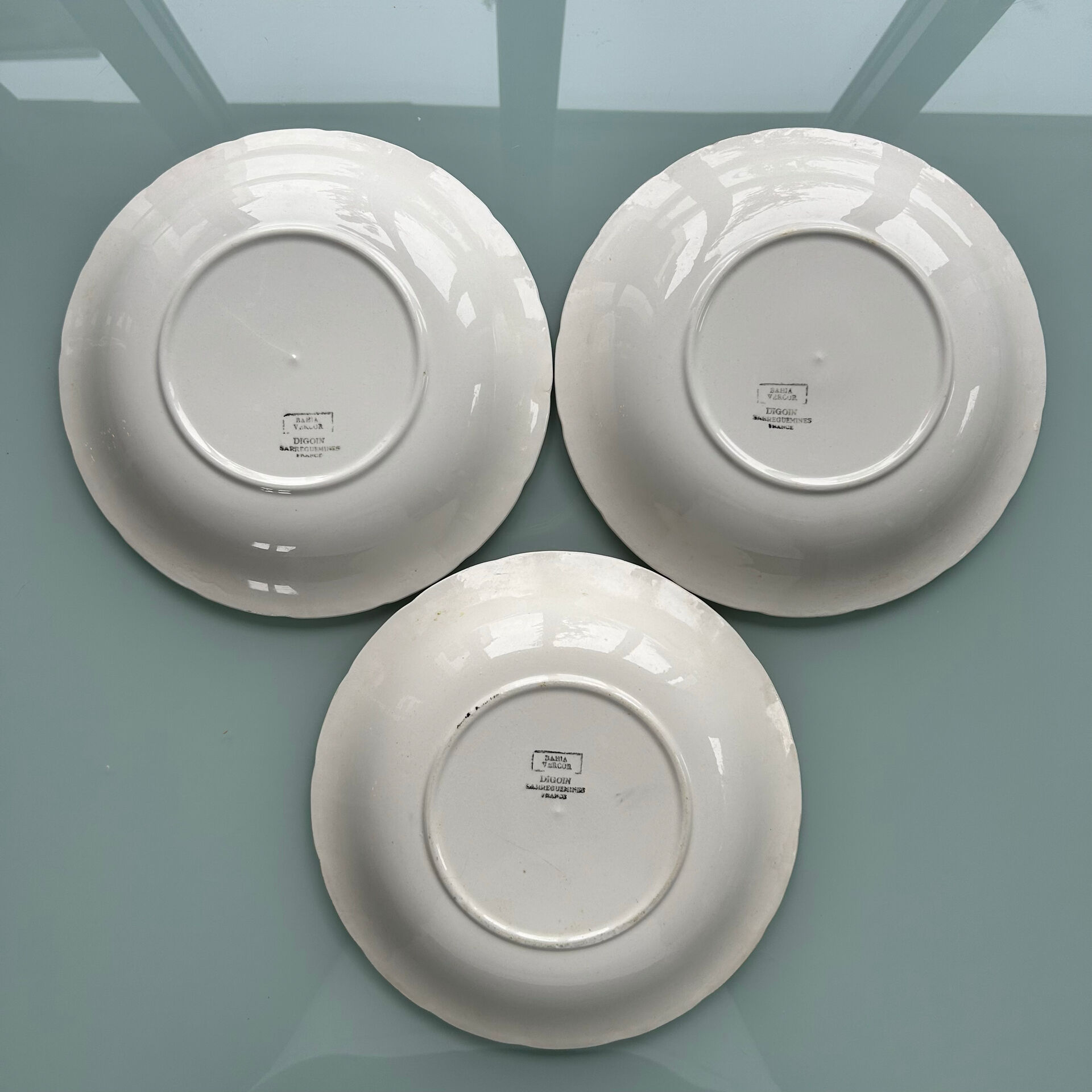 Set of three palm plates Digoin