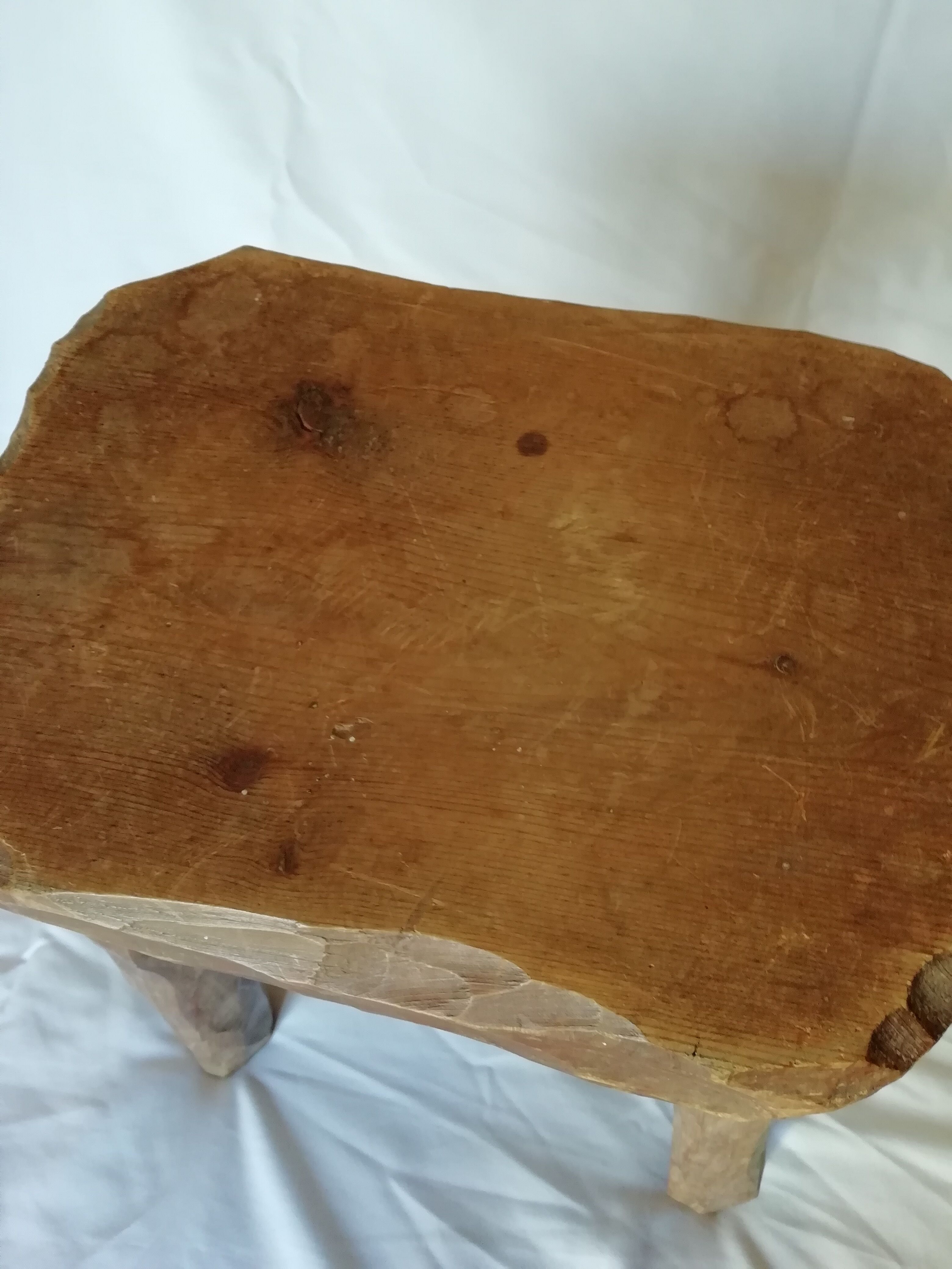 Tabouret de ferme en bois massif