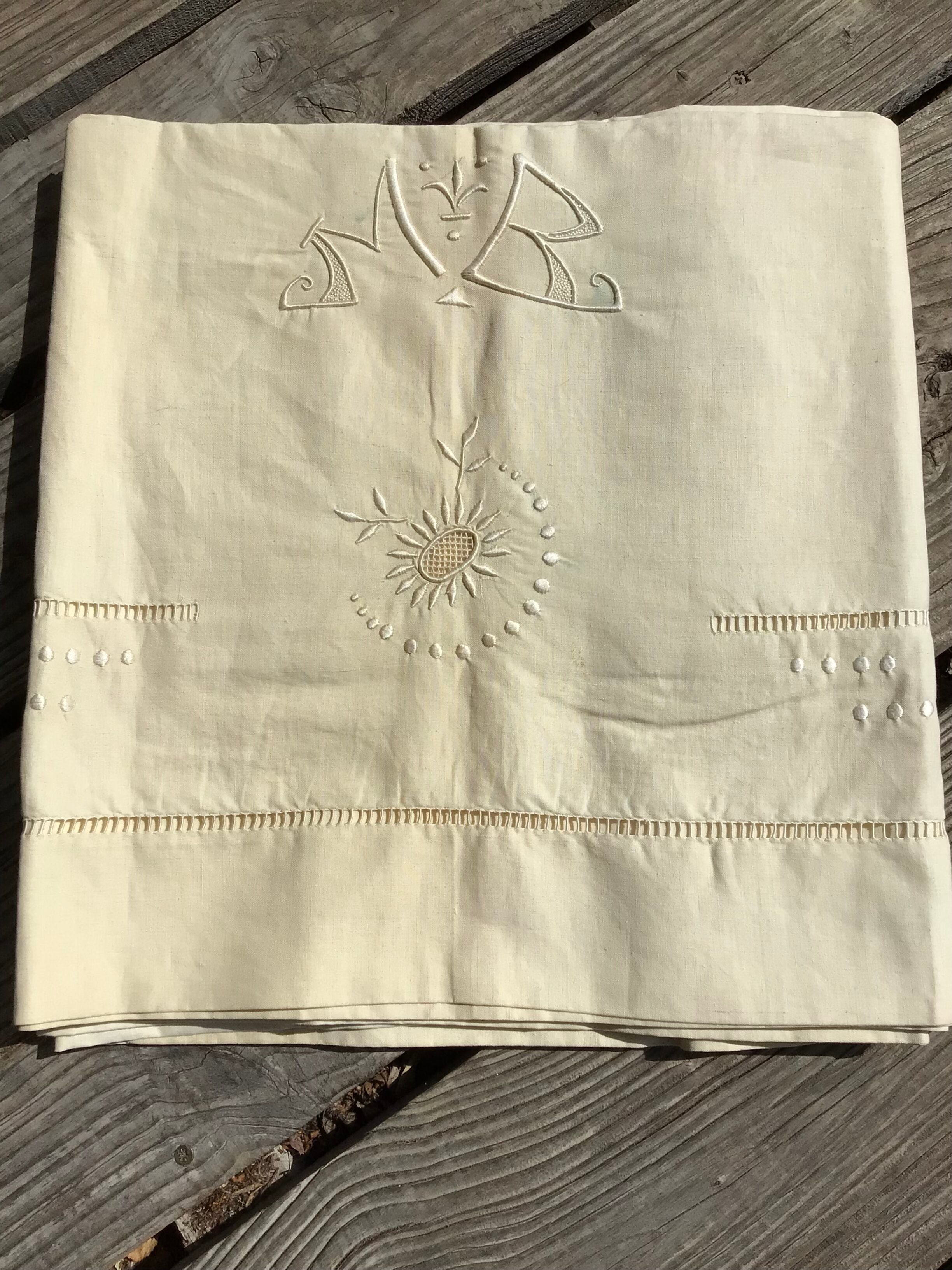 Cloth 2 places nine MB sunflowers lozenges mestizo beige