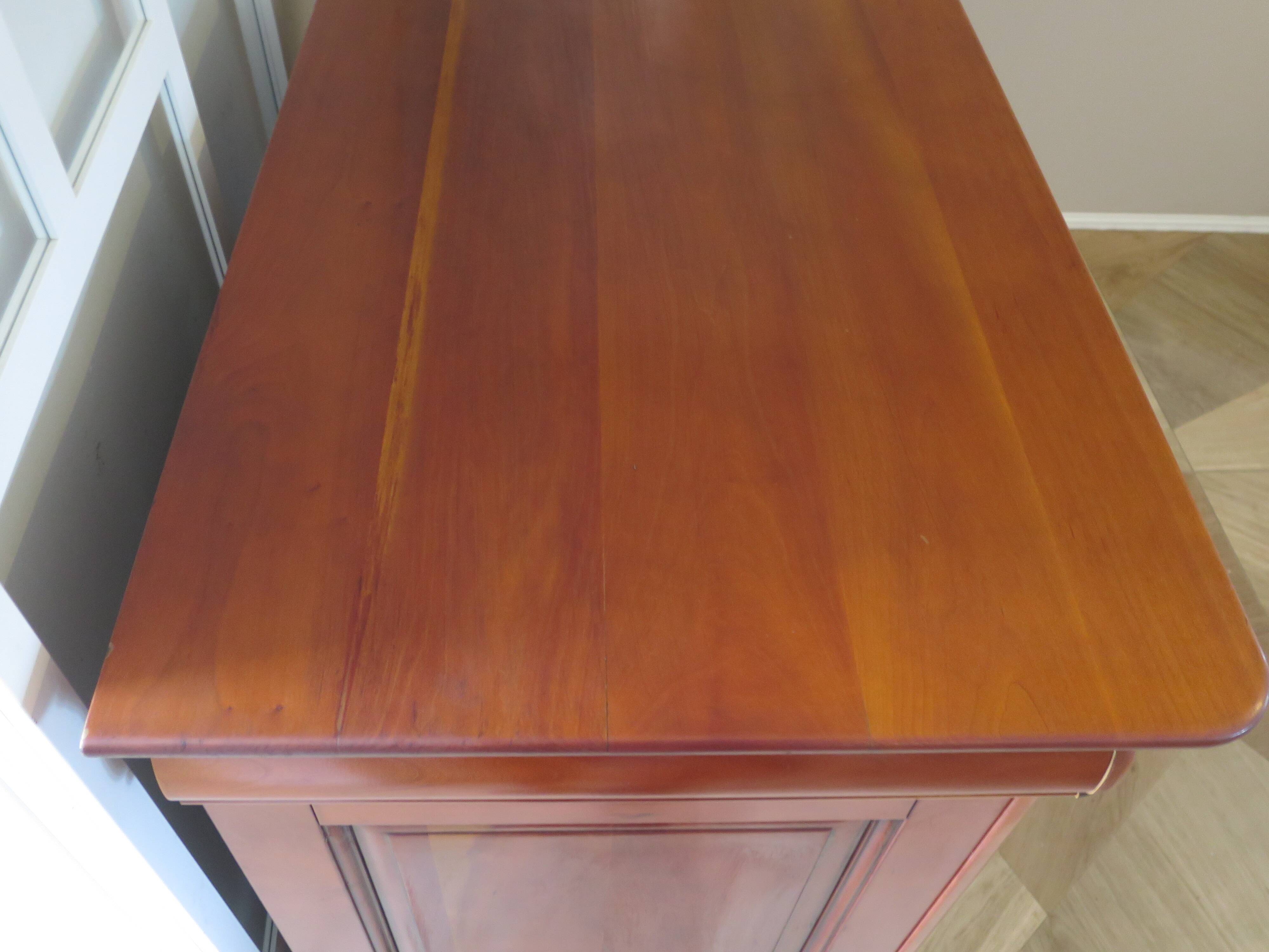 Cherrywood chest of drawers with ogee – 4 drawers – 80s – Louis Philippe style