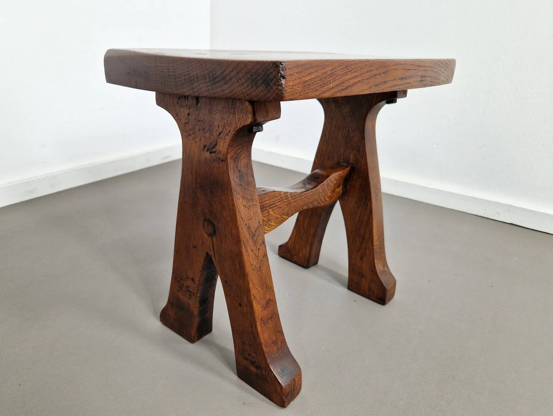 Tabouret en chêne | France années 1960