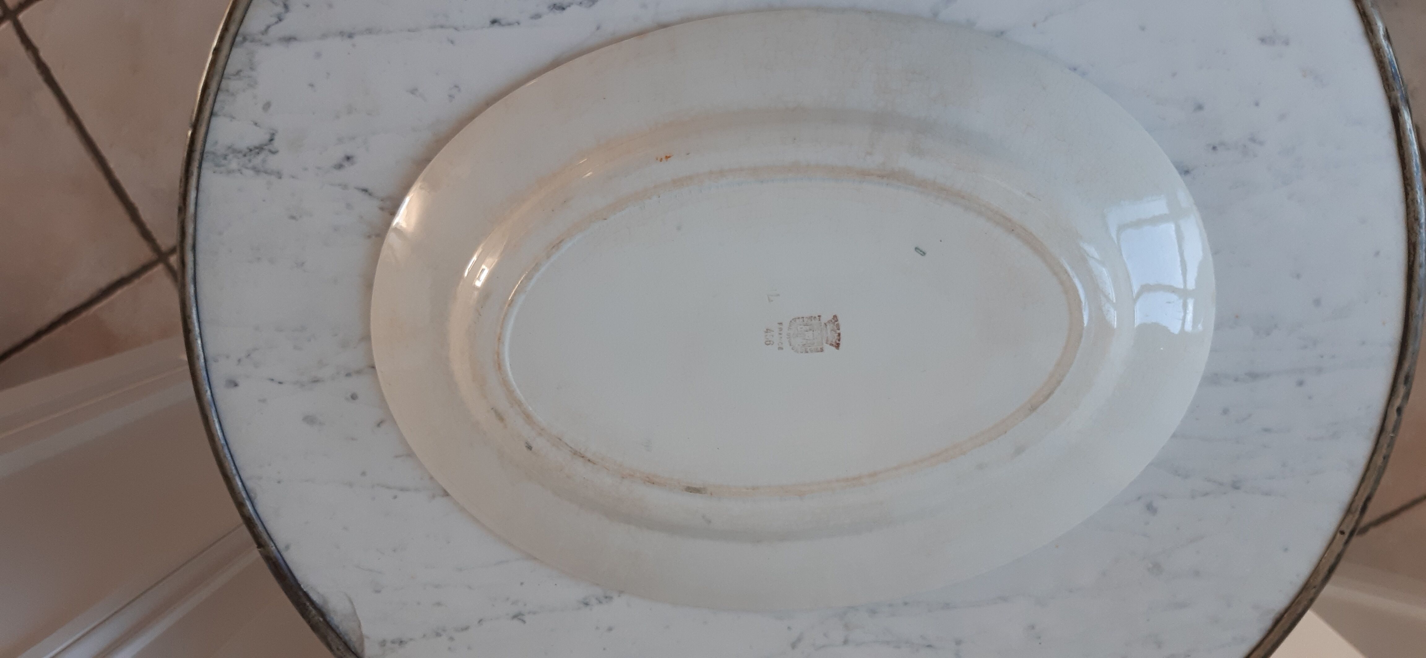 Oval dish Gien twentieth century