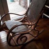 Rocking chair en rotin