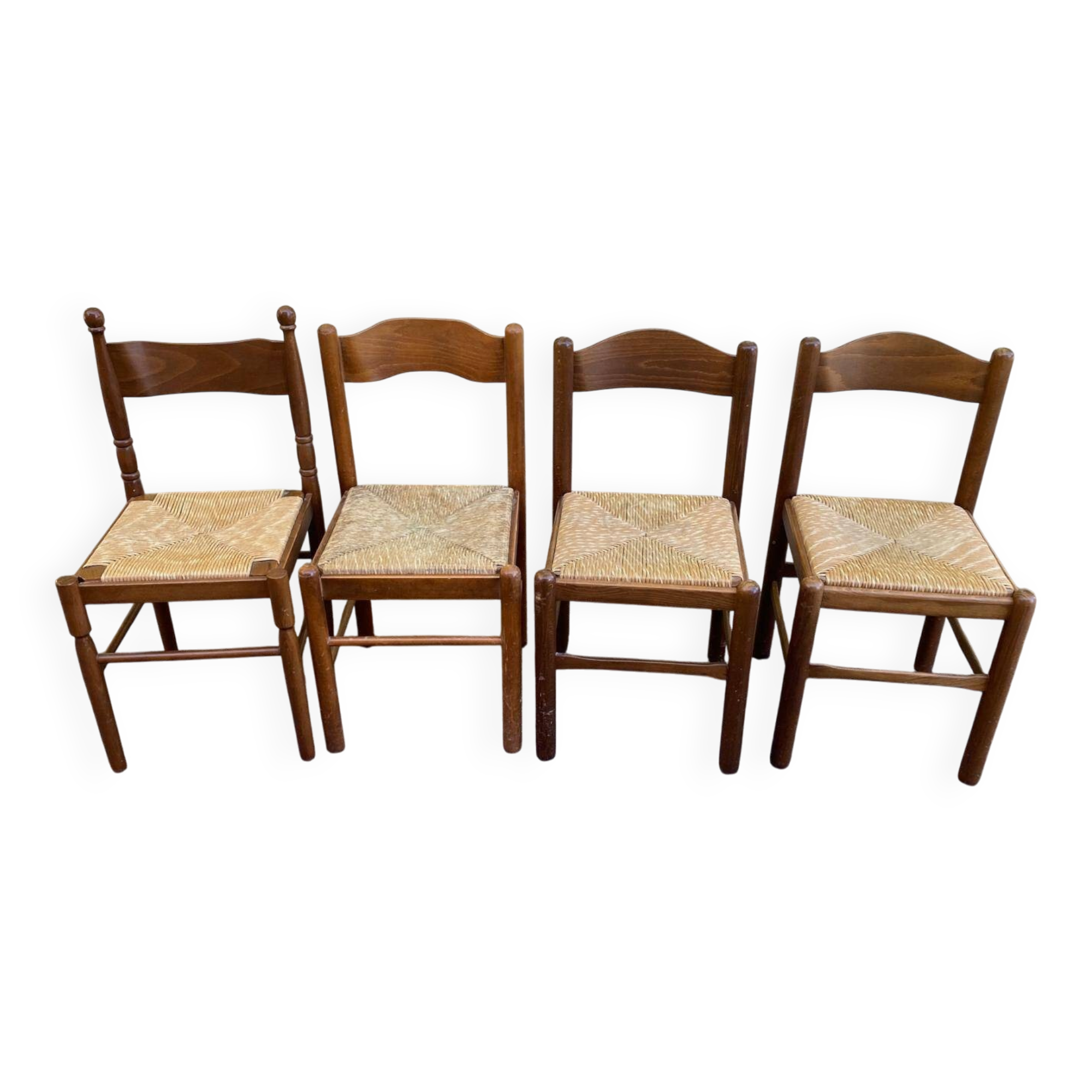 Set of 4 vintage chairs in solid wood and straw — Brutalist / rustic style