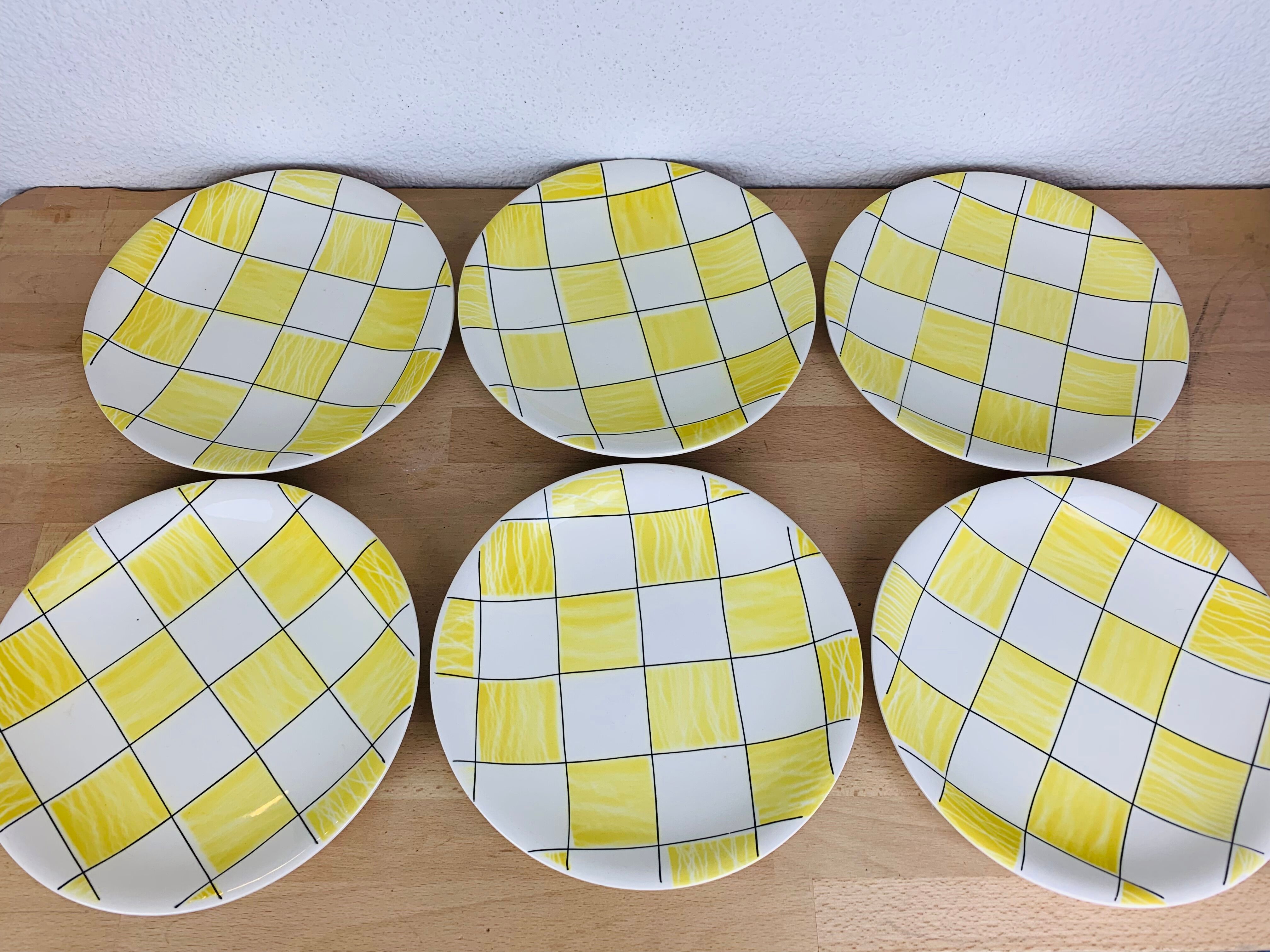 6 flat cambridge plates by Salins
