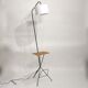 Lampadaire avec tablette