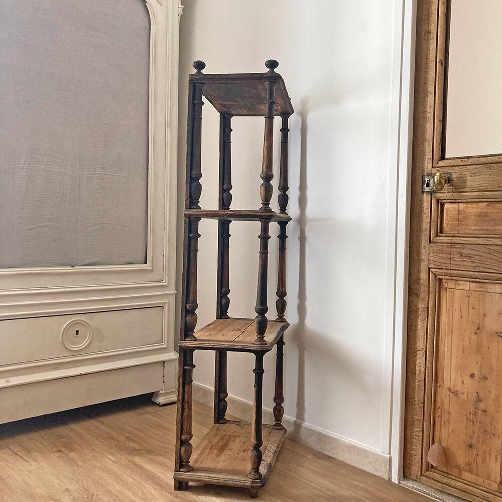 Napoleon III shelf