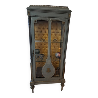 Empire display case