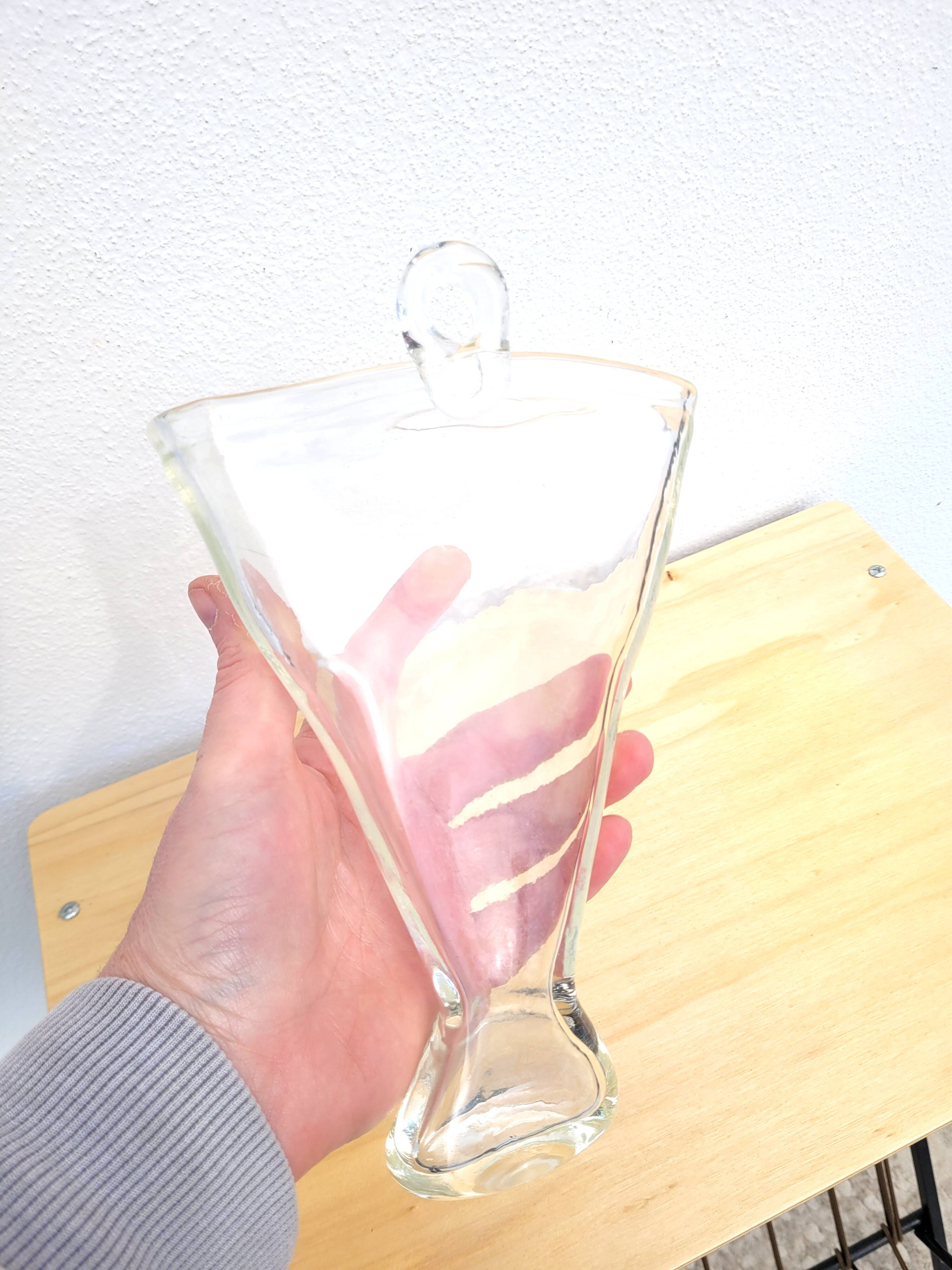 Blown glass wall-mounted bouquet holder vase