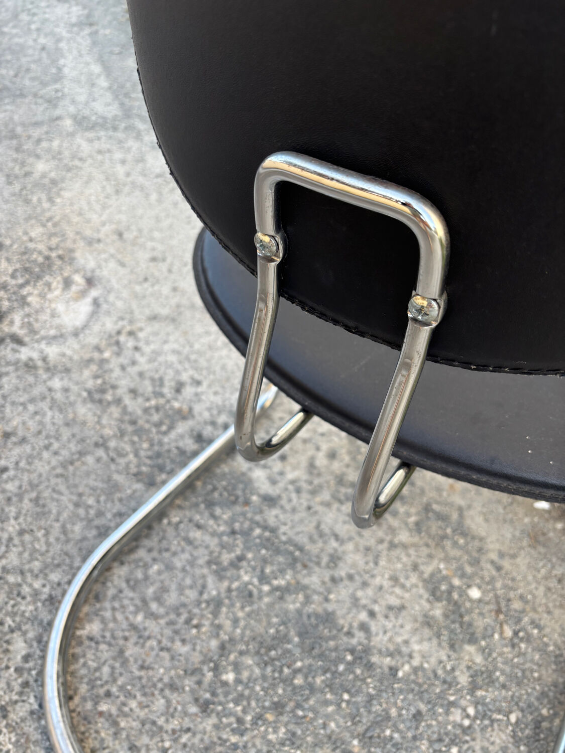 Effezeta armchairs, Italian design from the 70s, in chrome and black leatherette