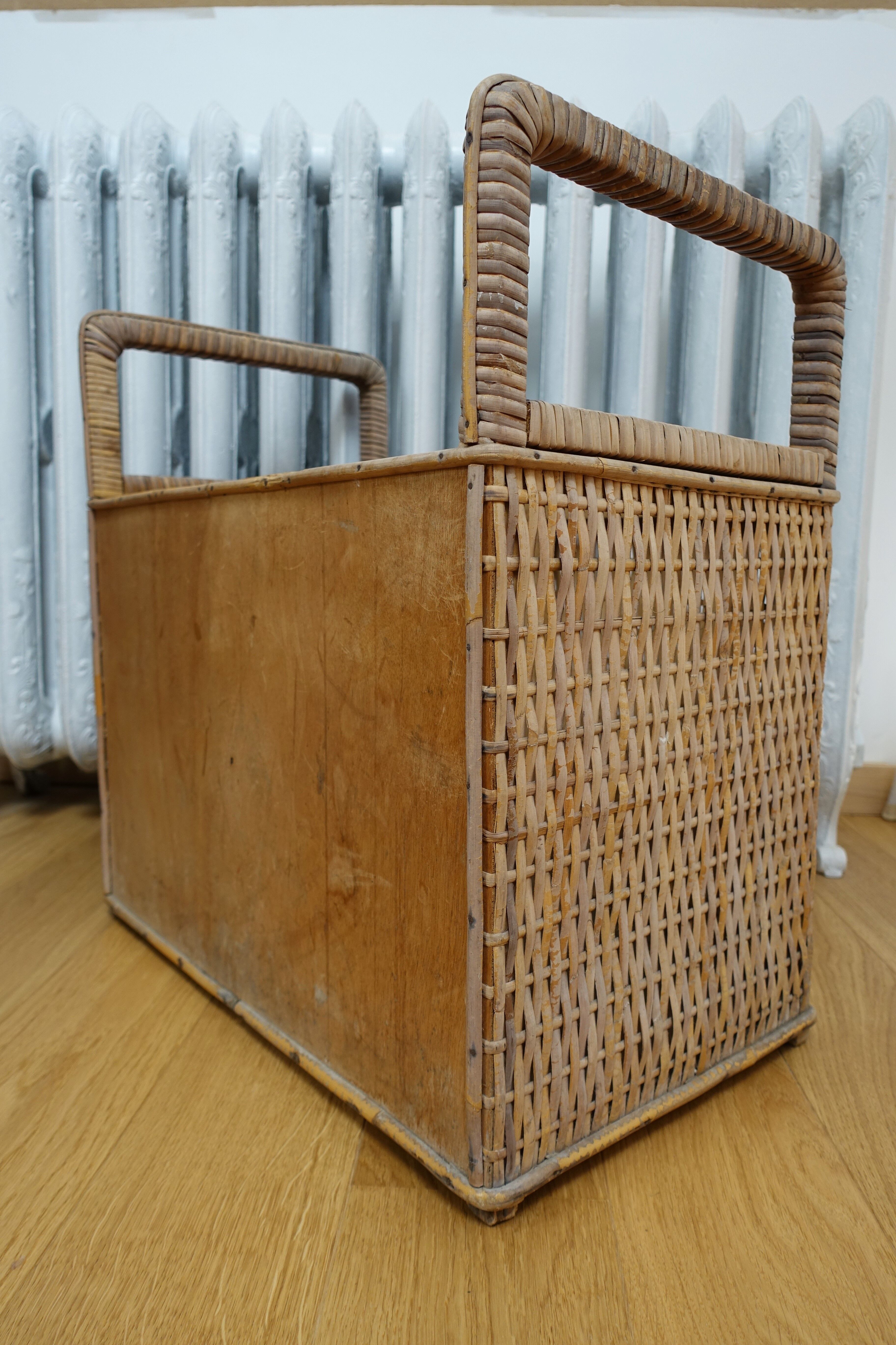 Wicker chest basket
