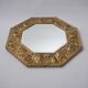 Miroir octogonal antique Arts & Crafts en laiton gaufré à fleurs des années 1920