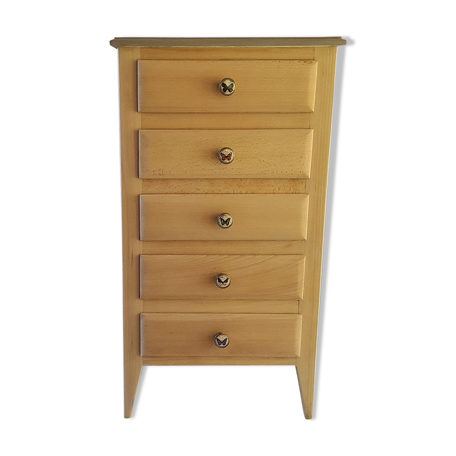 Chest of drawers