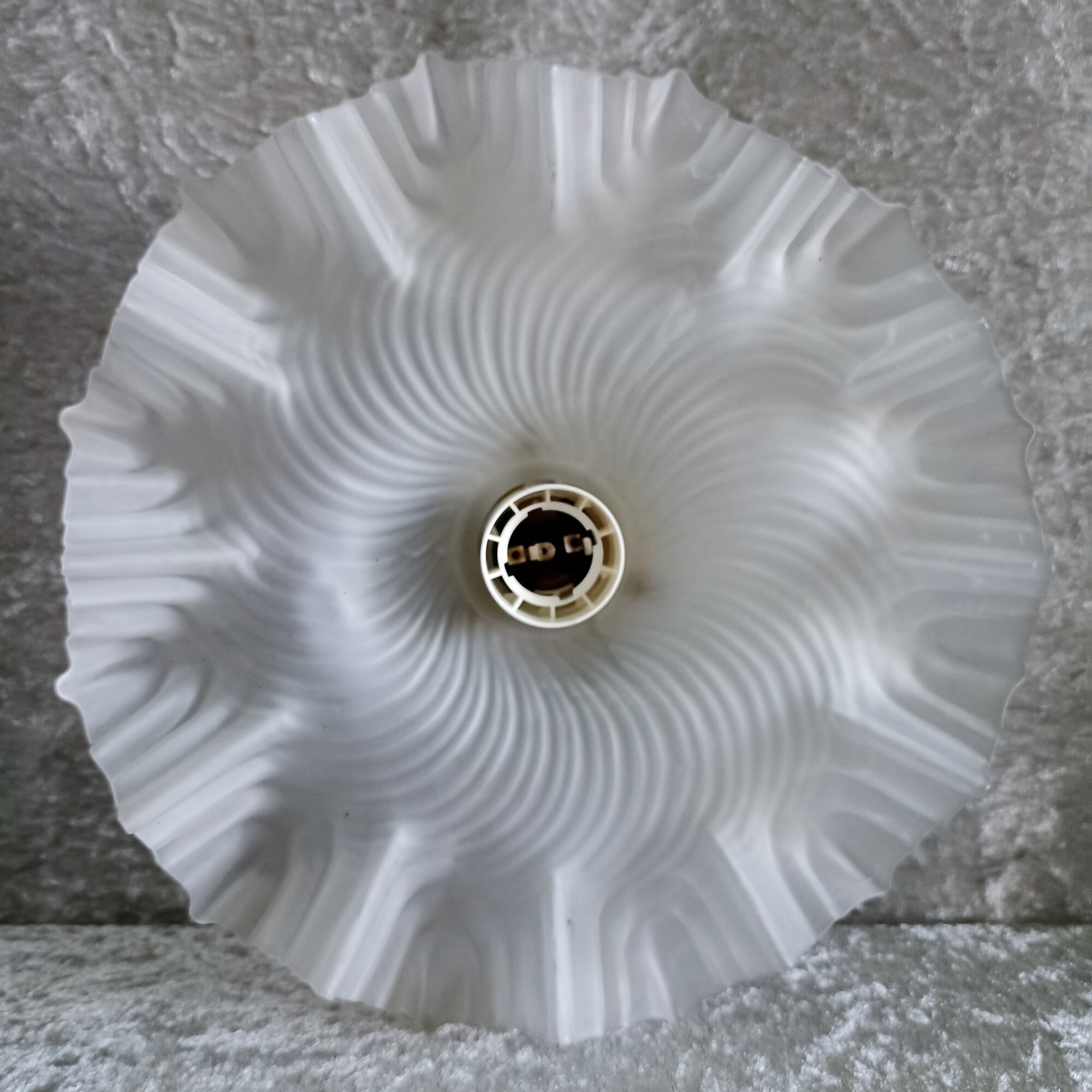 Antique suspension lamp in frosted white glass