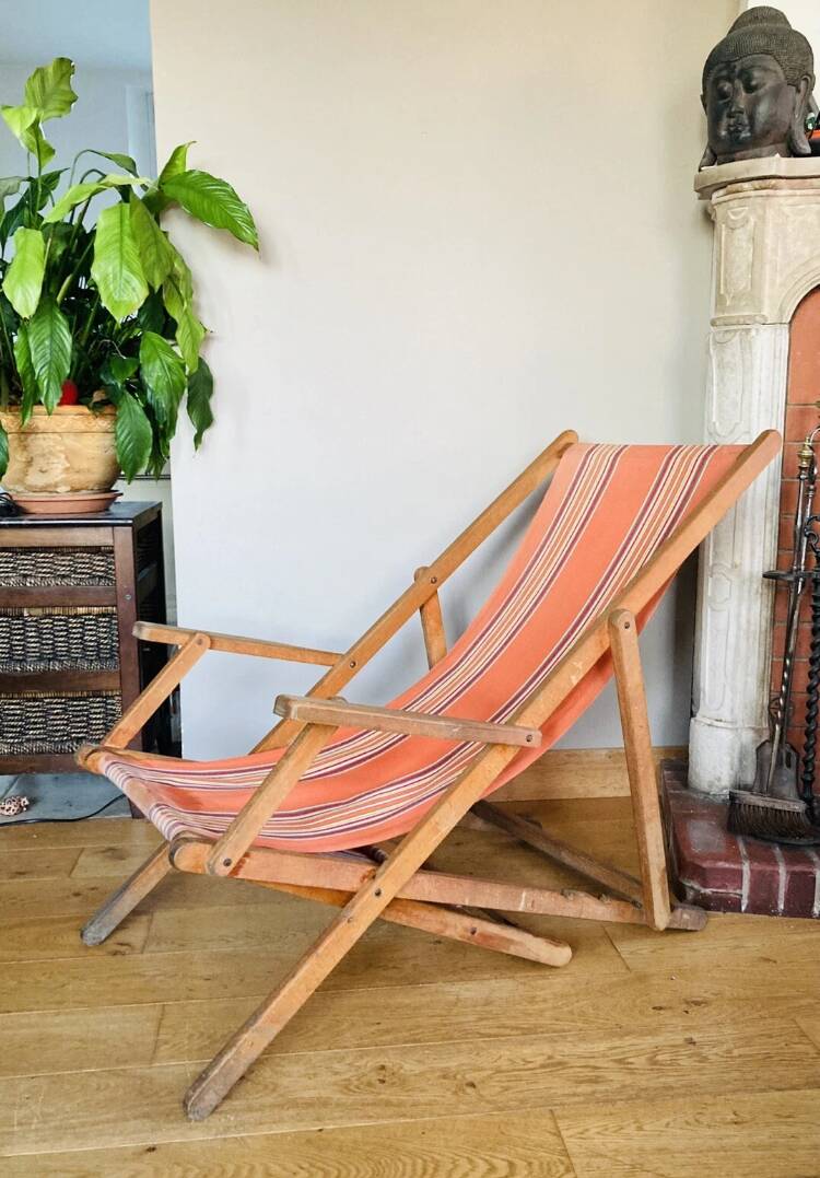 Folding chair known as a sun lounger from the early 20th century