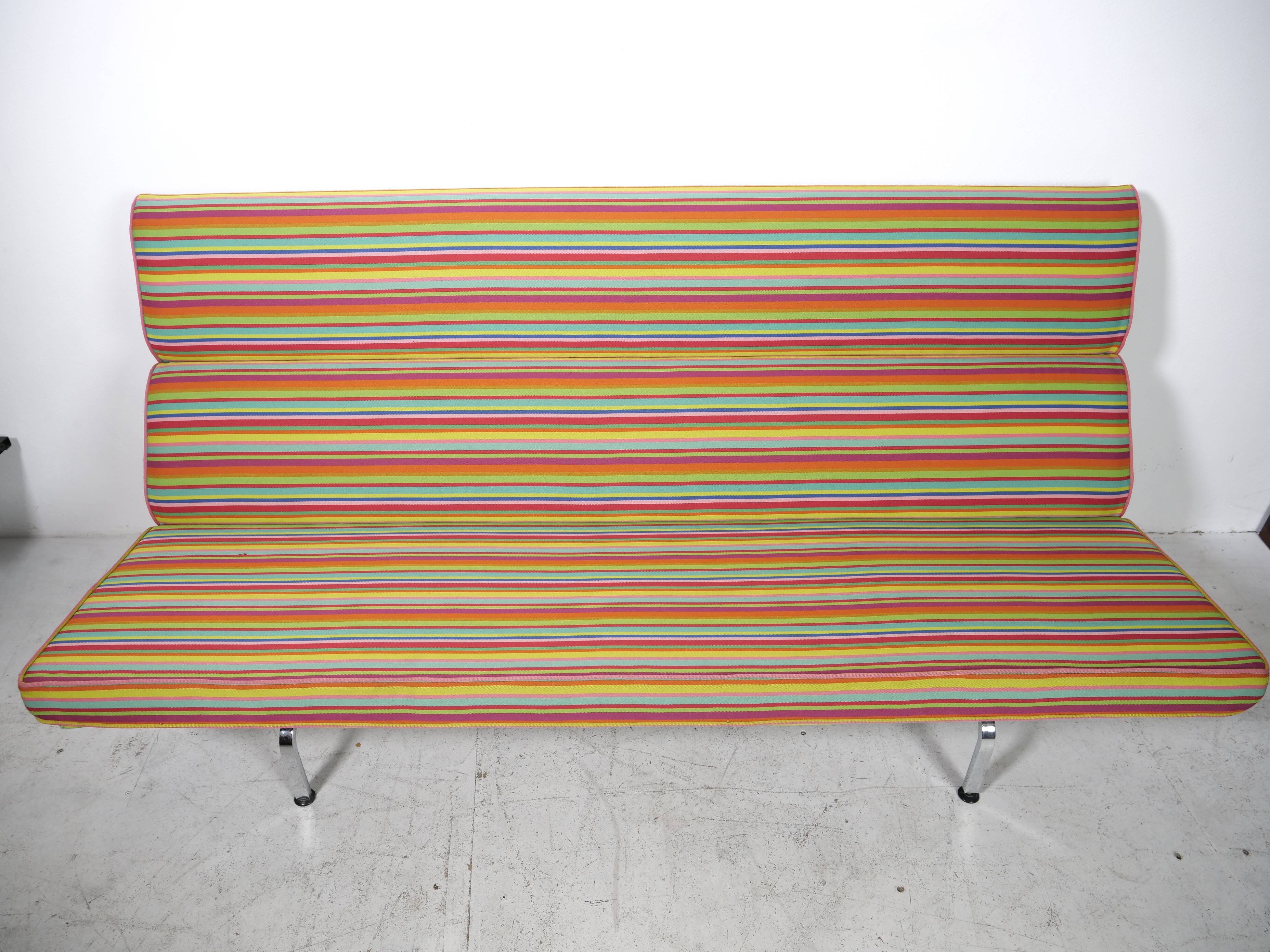 Compact sofa Eames Vitra Alexander Girard Miller stripe fabric