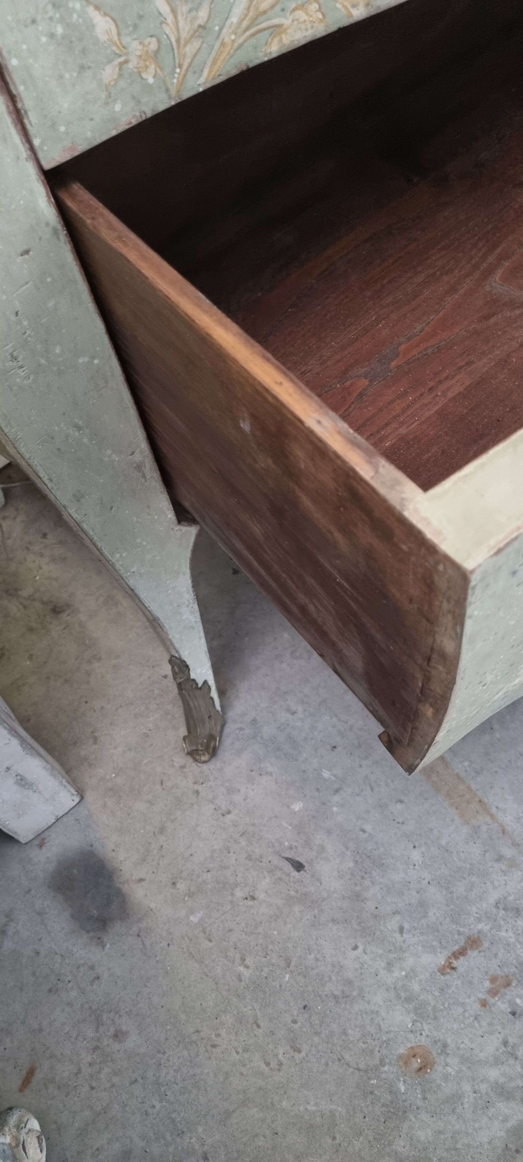 Commode Reveloise 20th