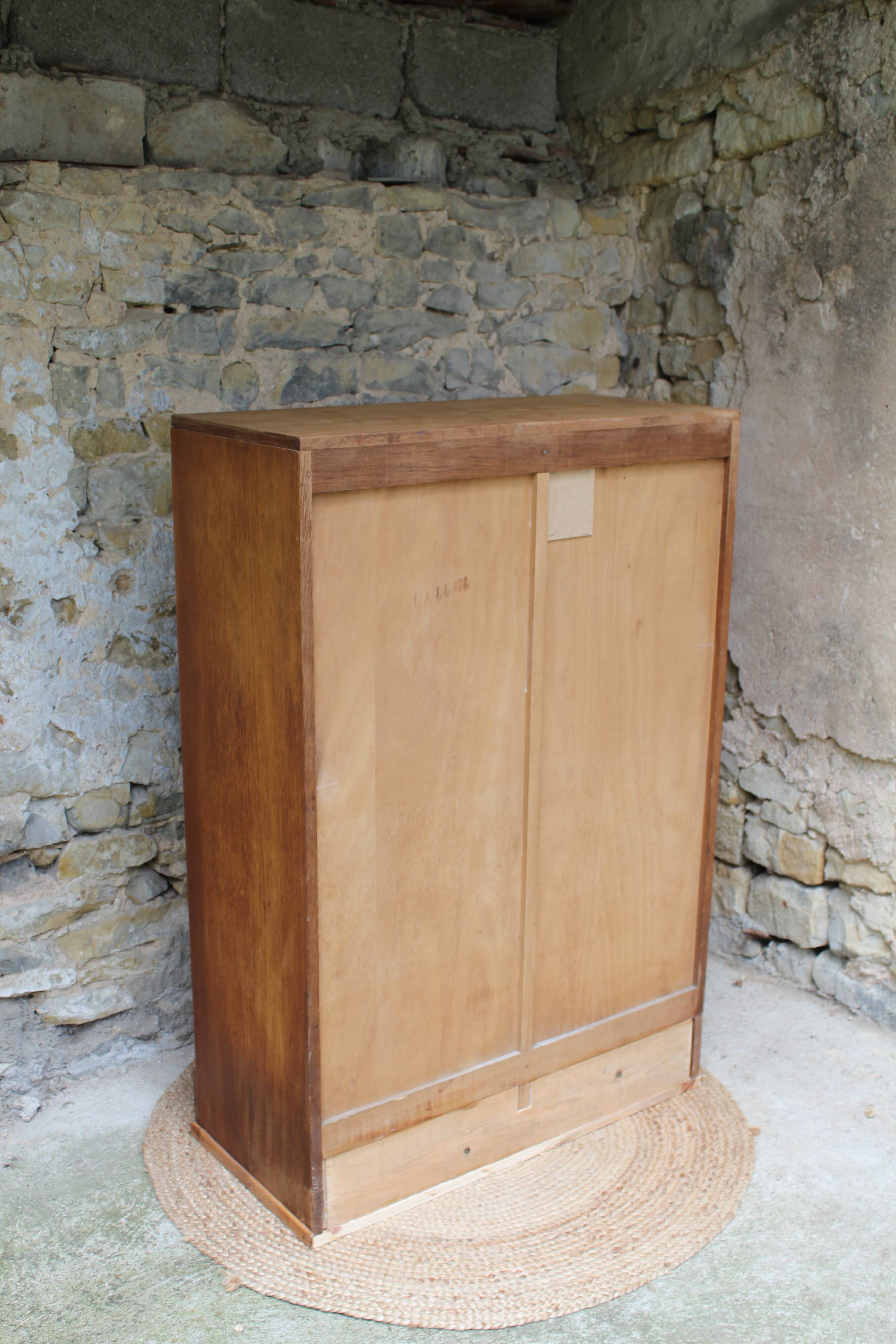 Double curtain file cabinet