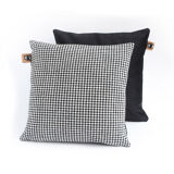 Coussin laine pied de poule graphique