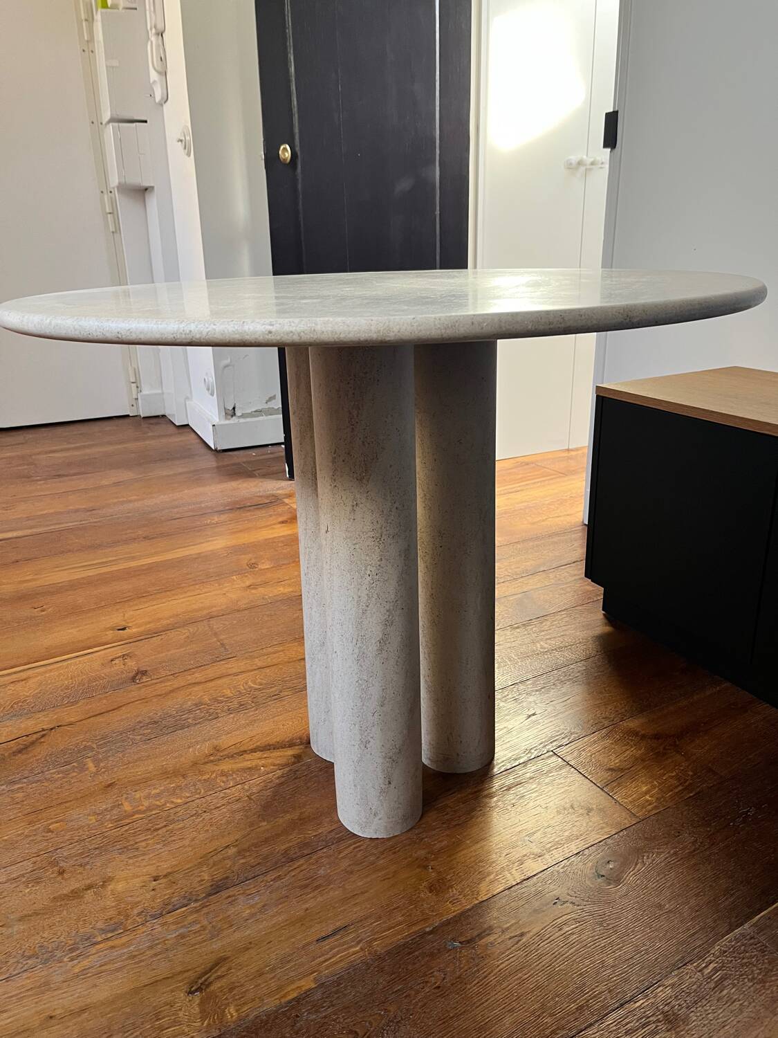 Buffon stone dining table