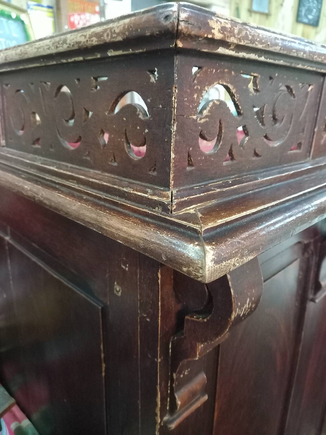 Former reception desk from the 1920s