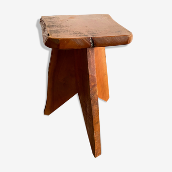 Tabouret tripode brutaliste