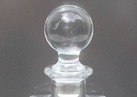 Val Saint Lambert style carafe. Vintage. New