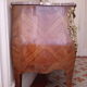 Commode 2 tiroirs Louis XV galbée en bois de rose