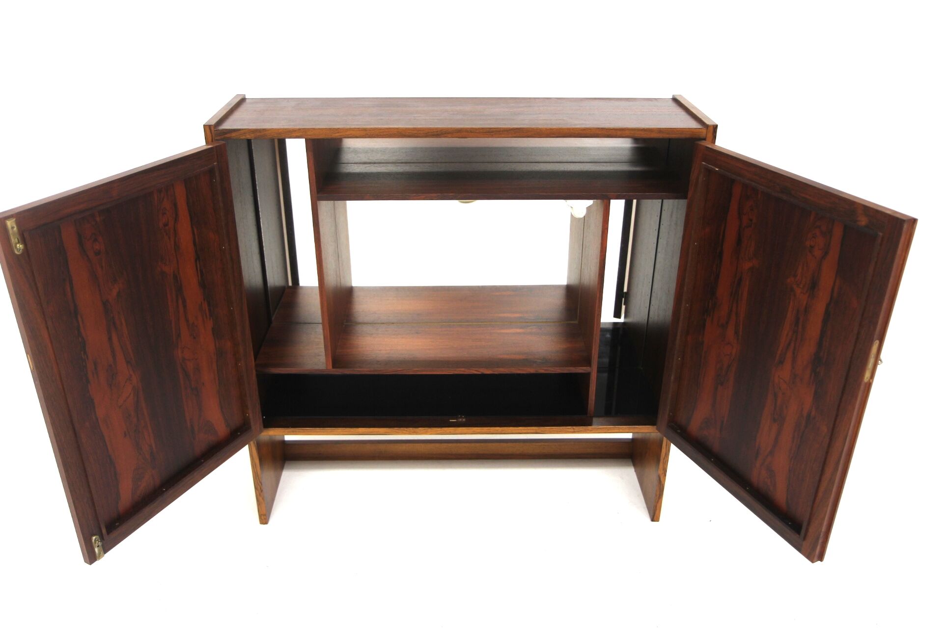 Scandinavian bar cabinet in rosewood, Sweden, 1960.