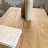 Table brutaliste savoyarde en chêne