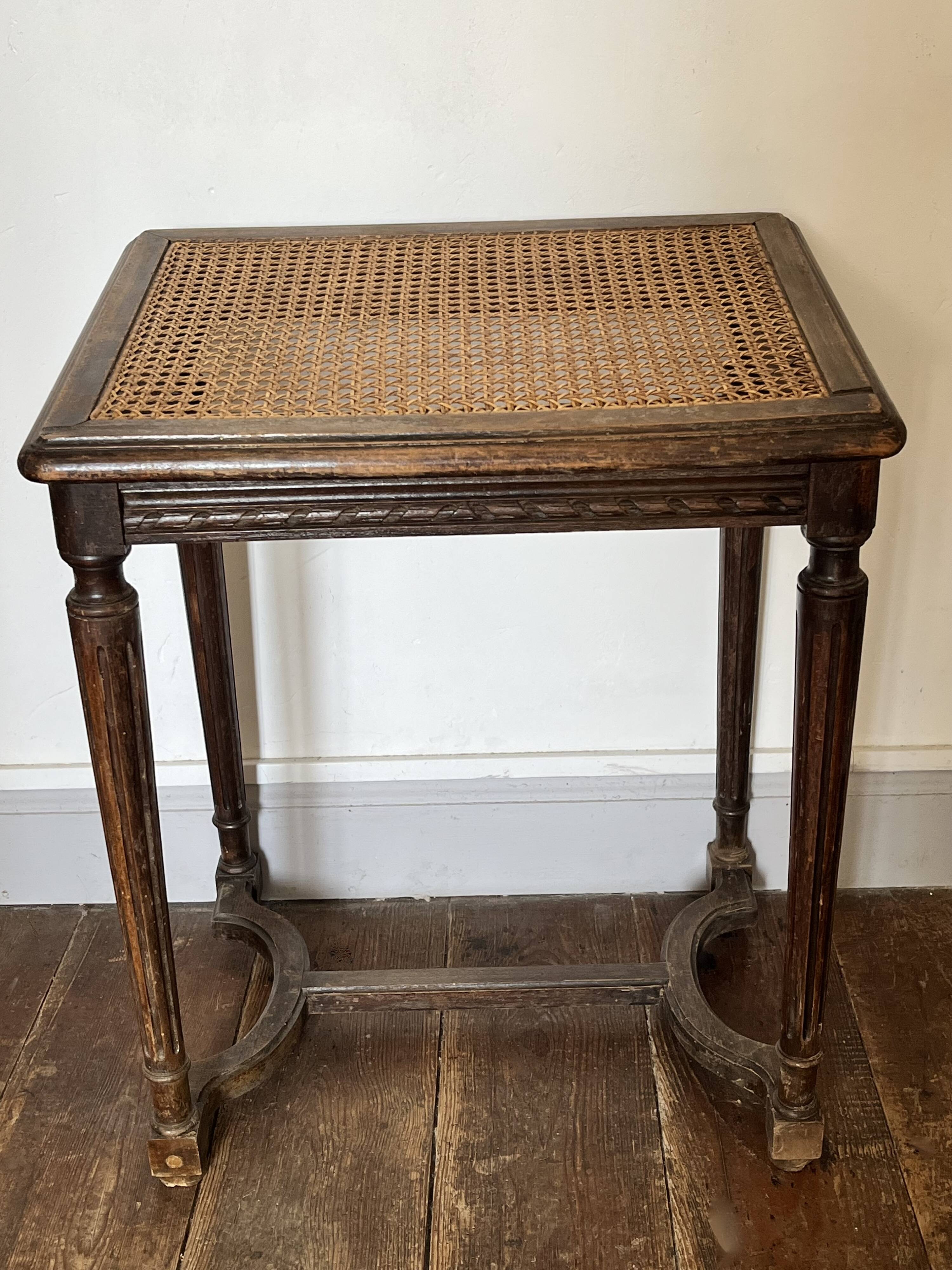 Antique piano stool, wood and caning - Louis XVI style, late 19th century.