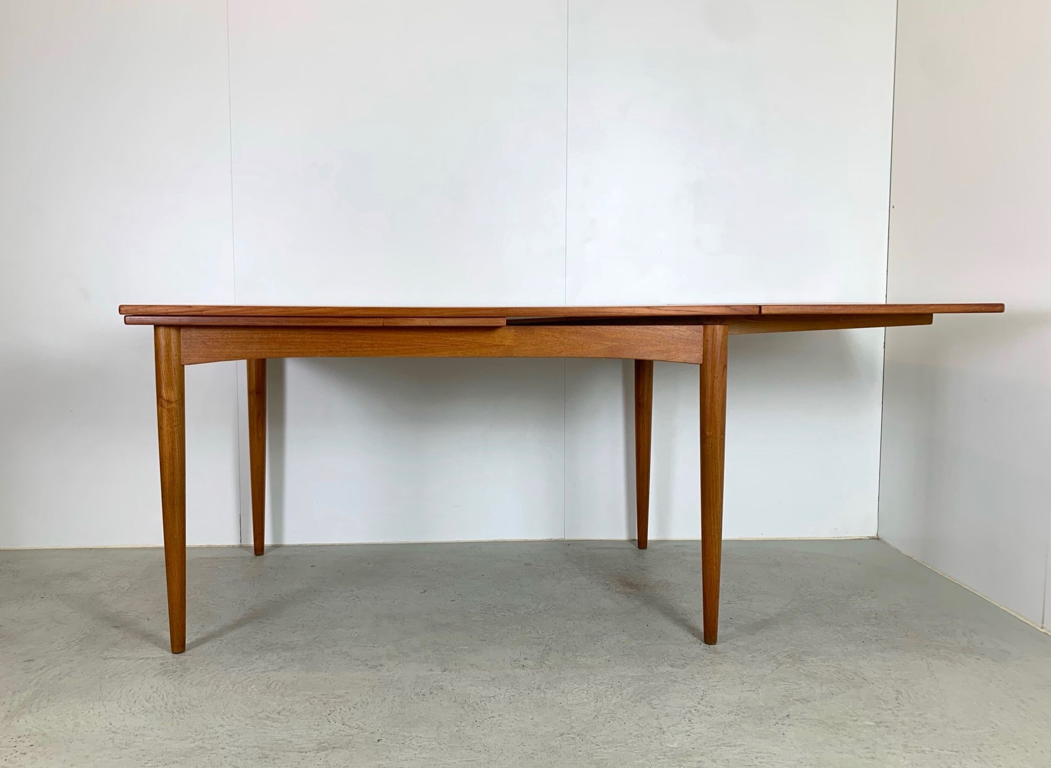 Table à manger en teck danois par Kai Kristiansen années 1960