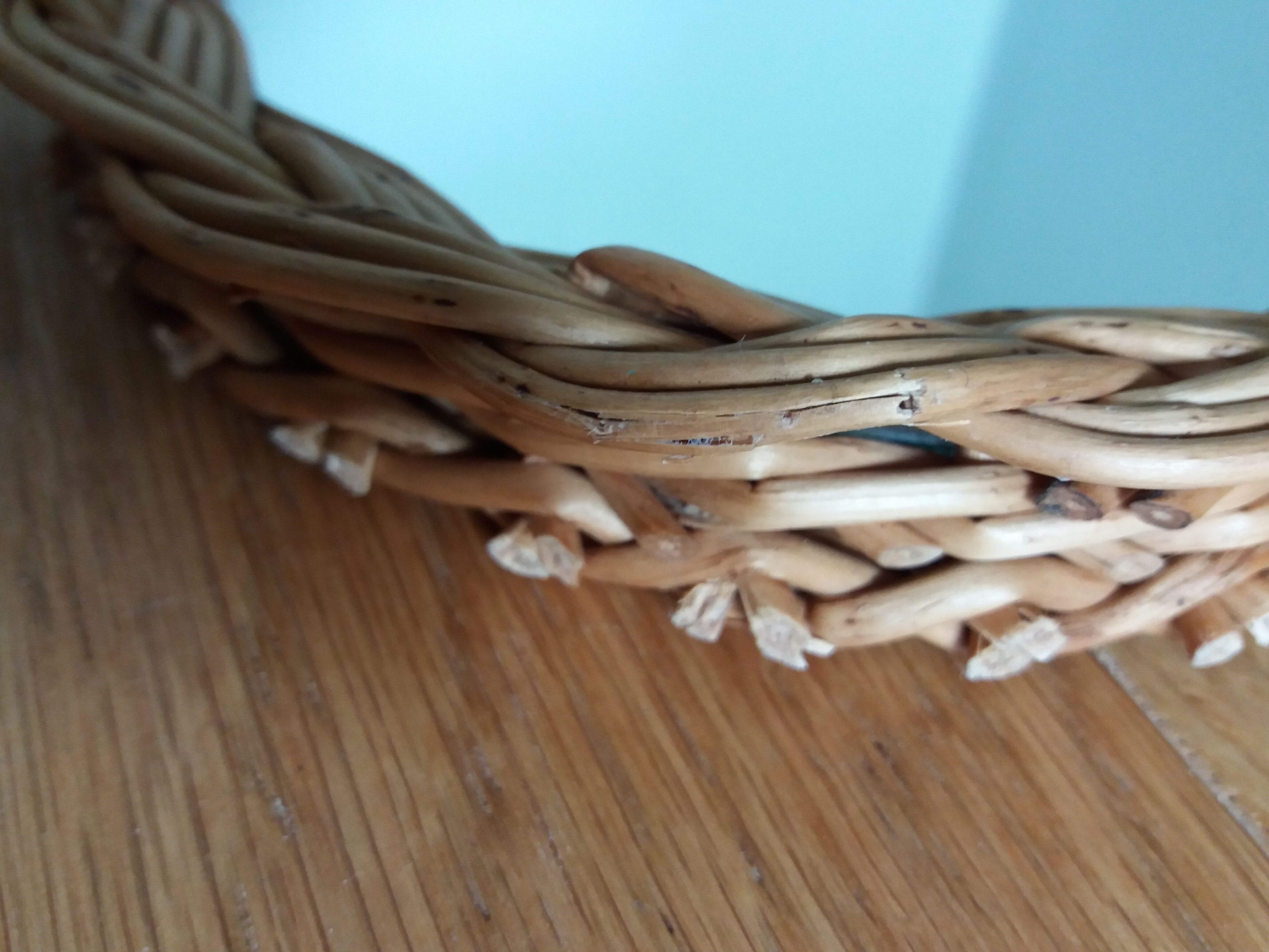 Round rattan wicker mirror 18cm