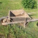 Wood wheelbarrow