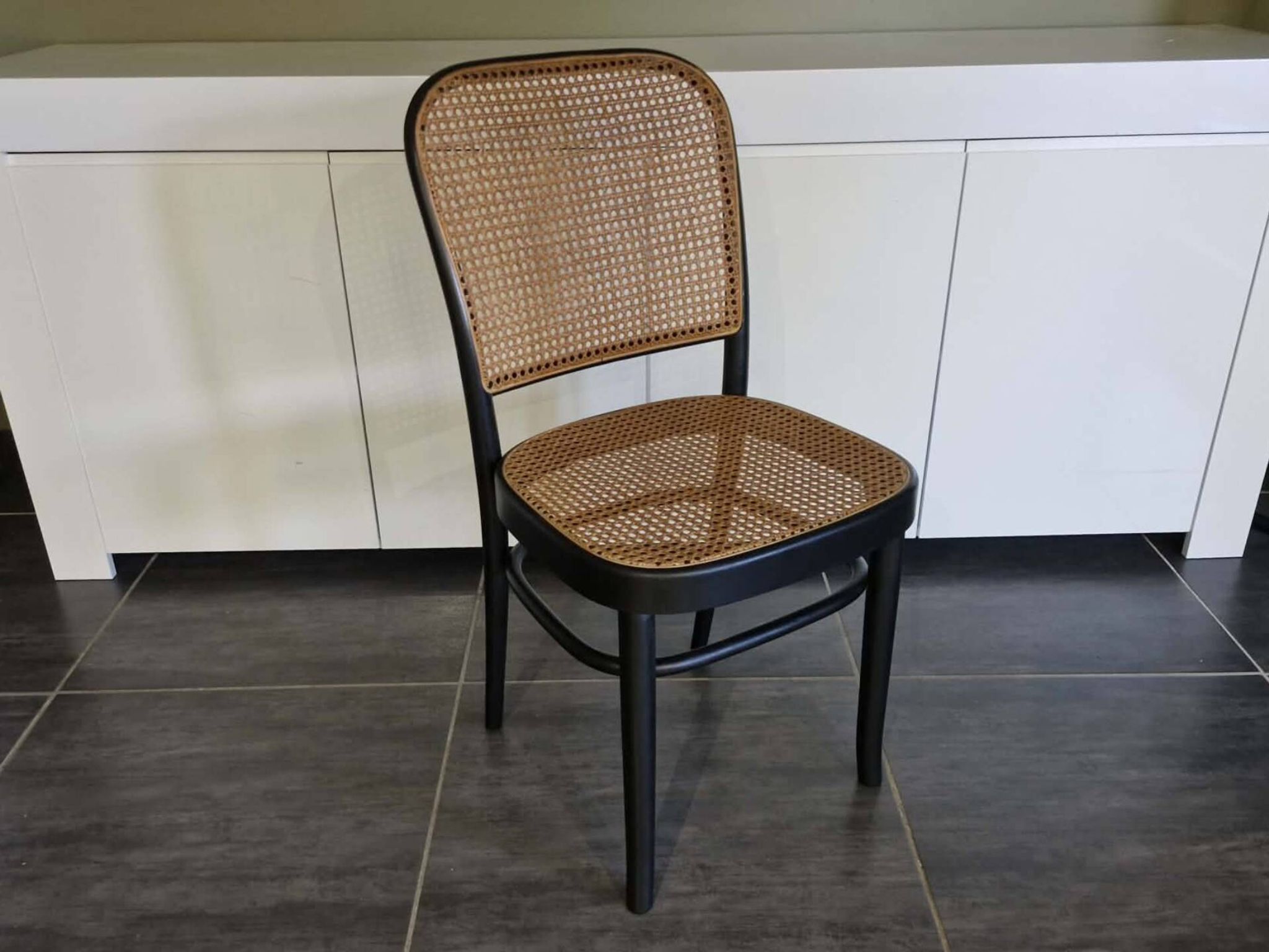 Set of 8 chairs no. 811 after Hoffmann, 1990s