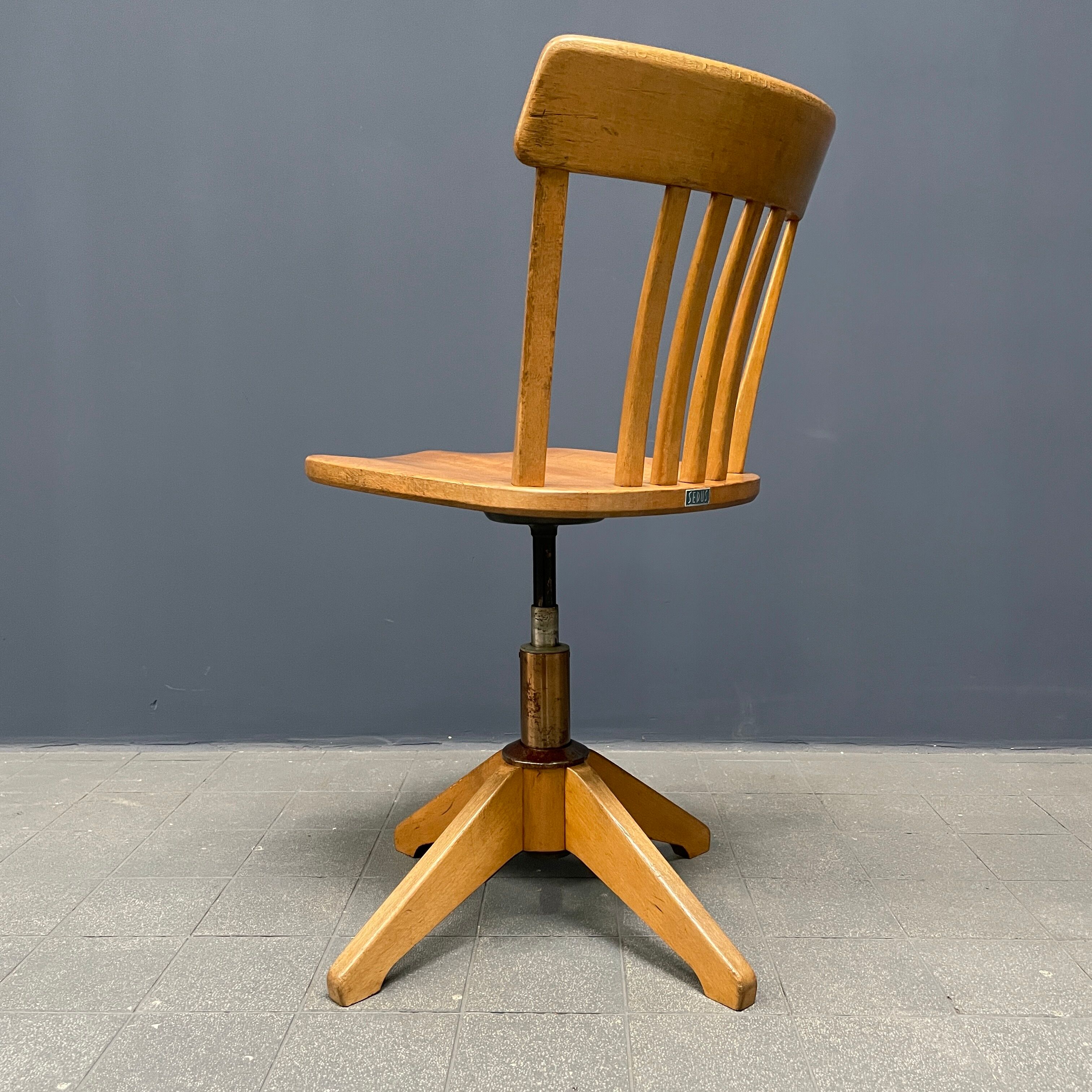 Beechwood Sedus desk chair from the 1950s.
