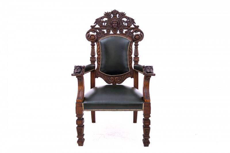 Antique armchair from the late 19th century, France. After renovation.
