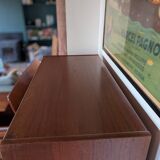 Scandinavian secretary
