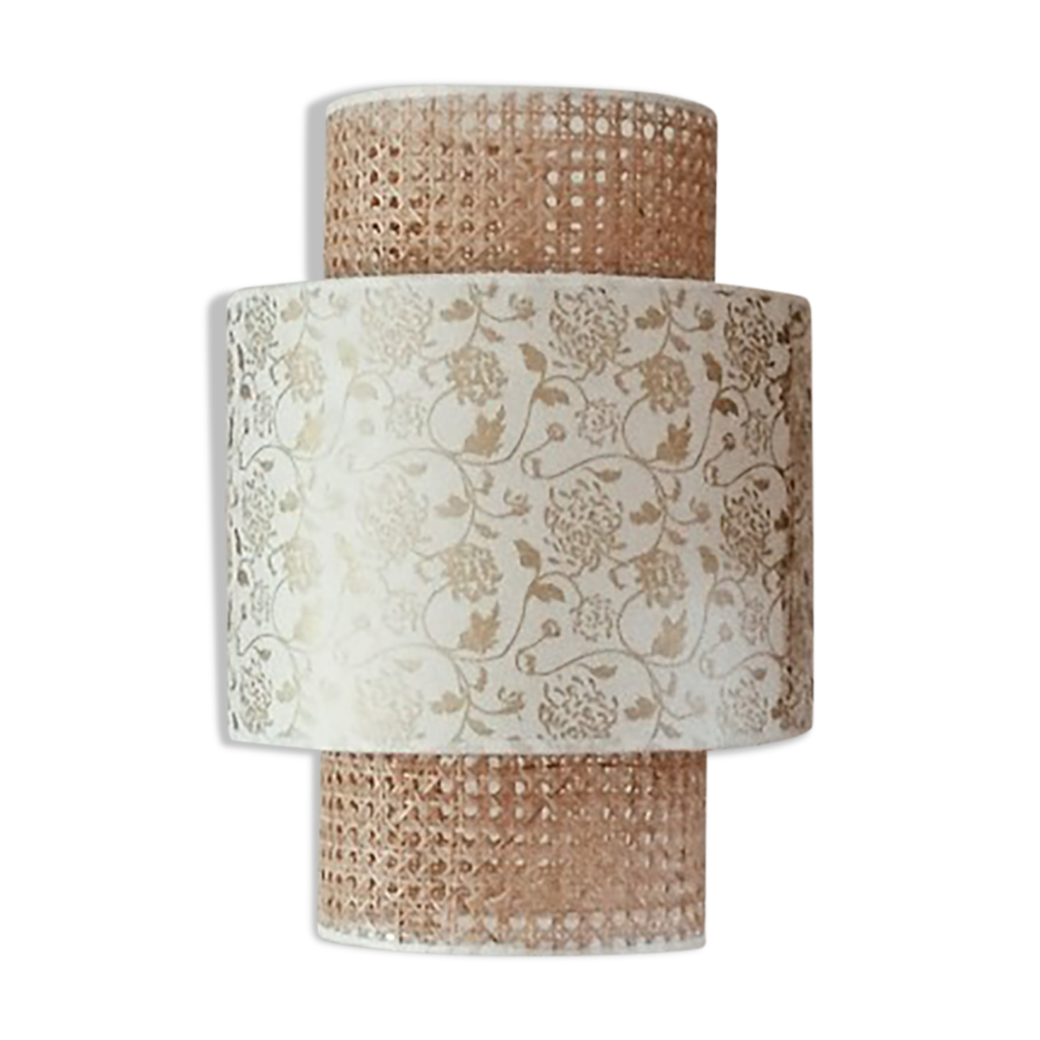 Lampshade in cannage