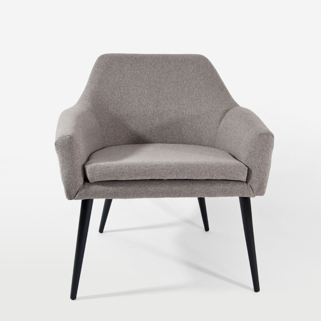 Chair type 300-202 B "Muszelka"