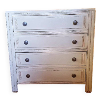 Vintage chest of drawers