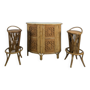 comptoir et tabourets
