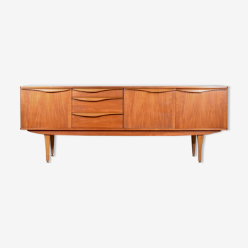 Sideboard by Stonehill 190