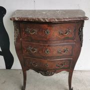 Commode galbee debut xxe marquetee bois de rose plateau marbre