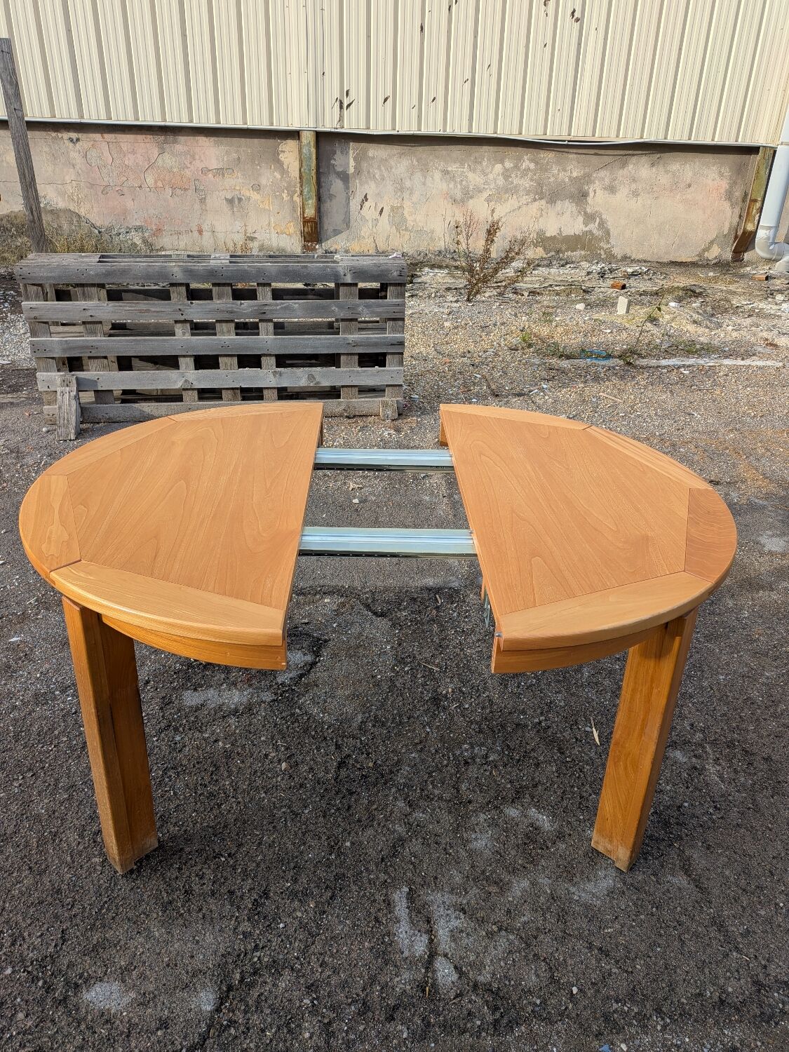 Dining table in elm from 1980