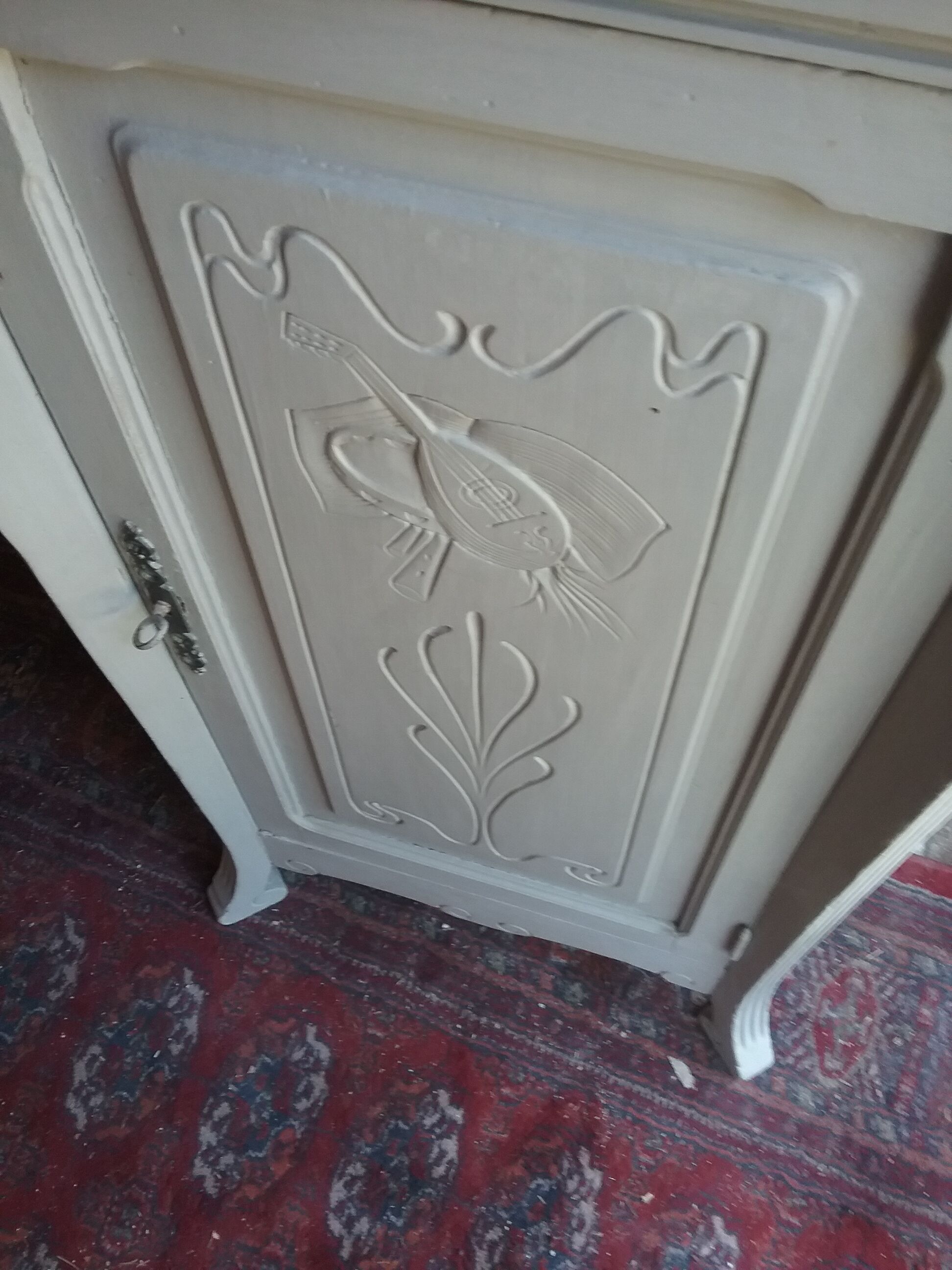 Art deco furniture