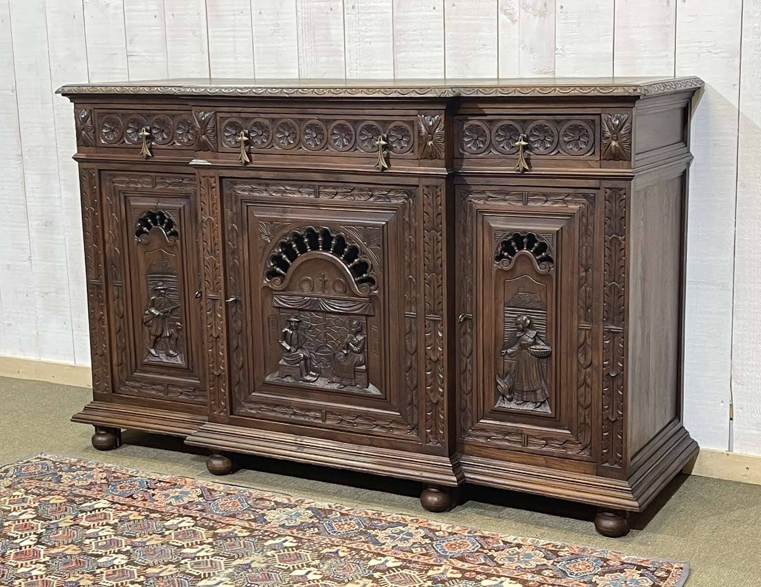 1930s Breton chestnut sideboard