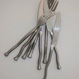 set of 4 wavy forks & 4 knives