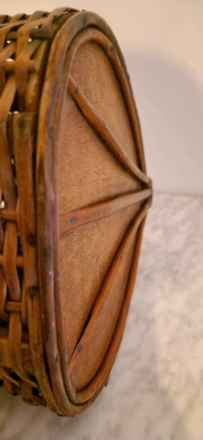 1960s wicker basket handbag