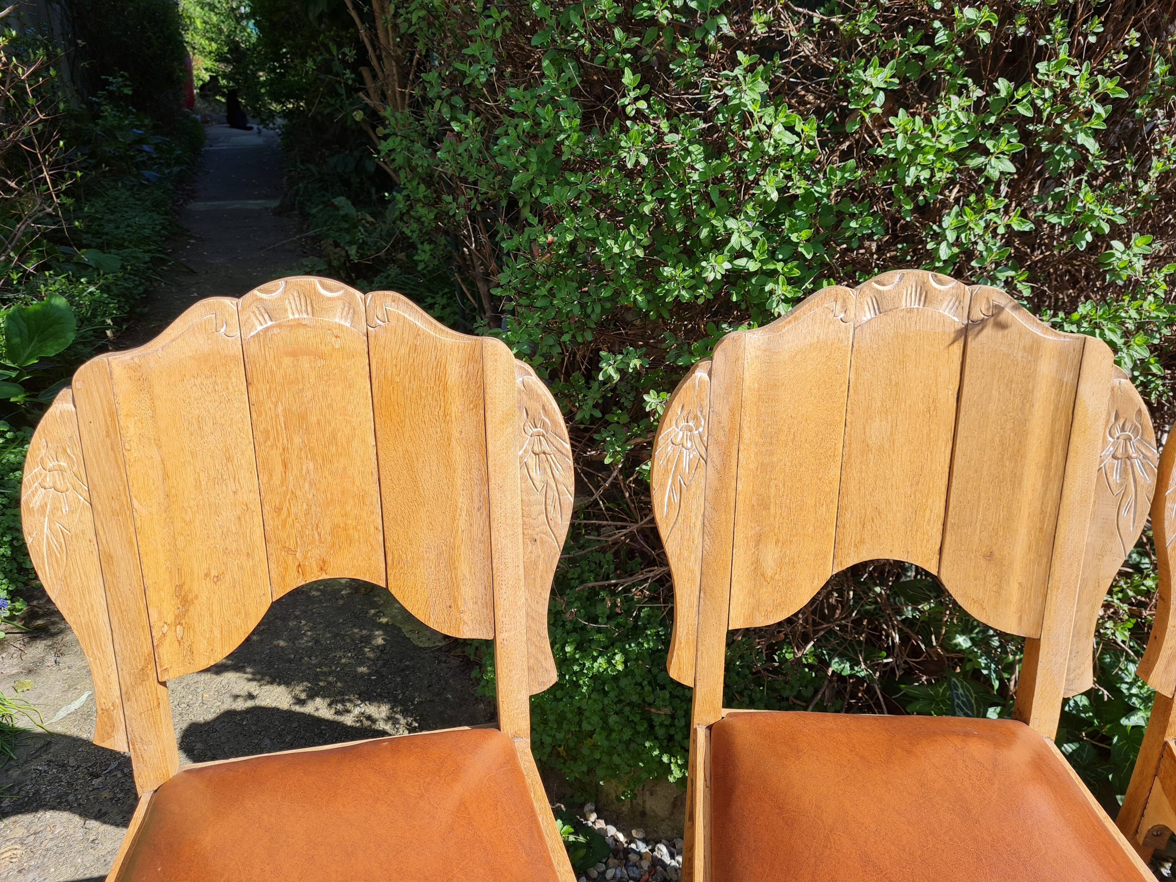 Set of art deco chairs in wood and skaï